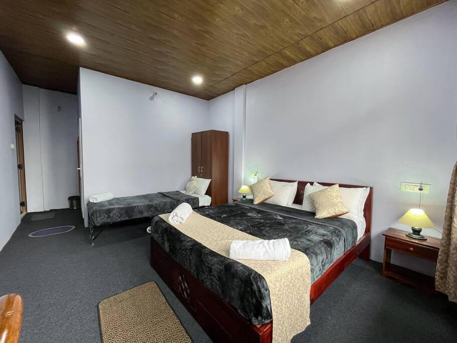 Williams Homestay Kurseong Экстерьер фото
