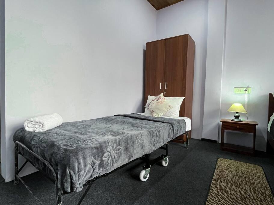 Williams Homestay Kurseong Экстерьер фото